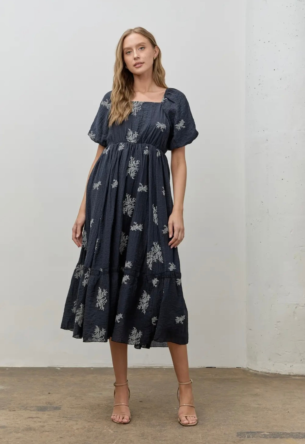 Embroidered Puff Sleeve Midi Dress